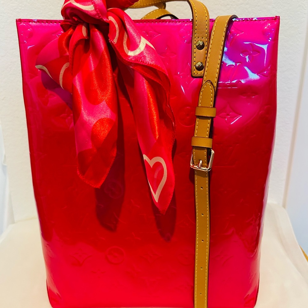 Louis Vuitton Mono Vernis Reade MM Handbag/Crossbody Bag Excellent Conditions